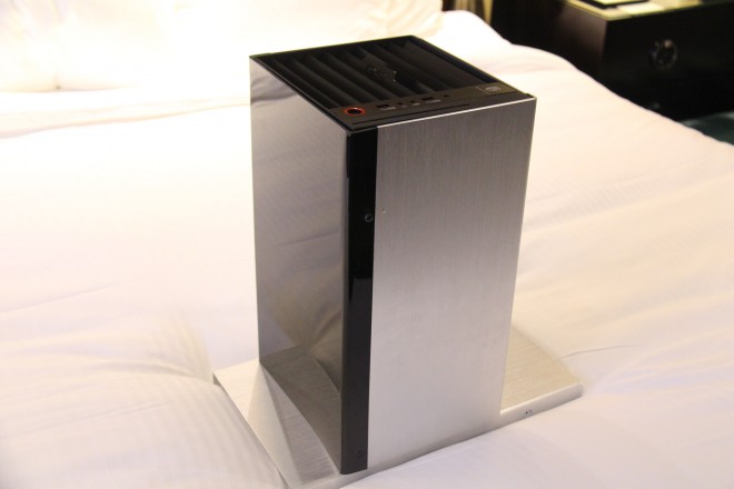 ces-2015-deepcool-boitier-itx-prototype-noname-pentower-1.jpg ces-2015-deepcool-boitier-itx-prototype-noname-pentower-1.jpg